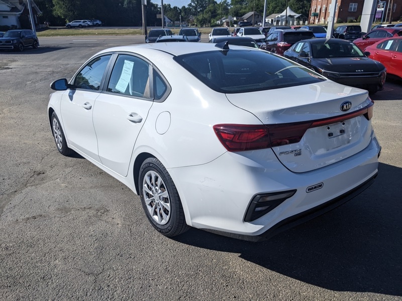 2020 Kia Forte FE photo 3