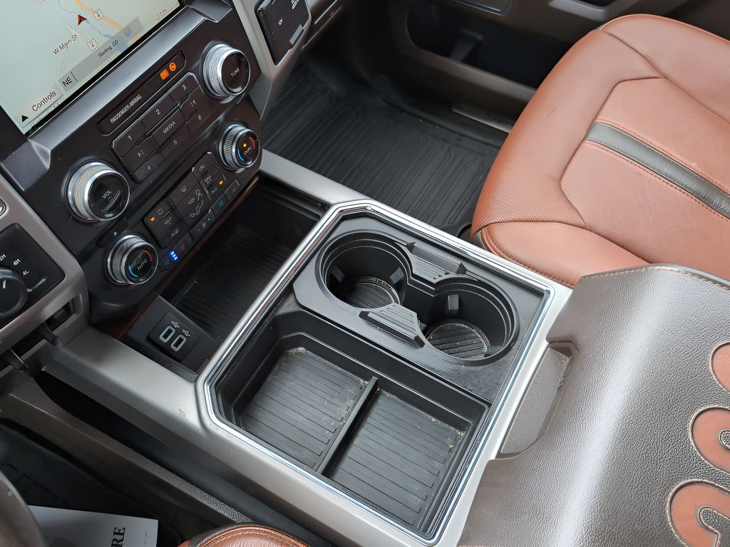 2018 Ford F-350 King Ranch photo 24