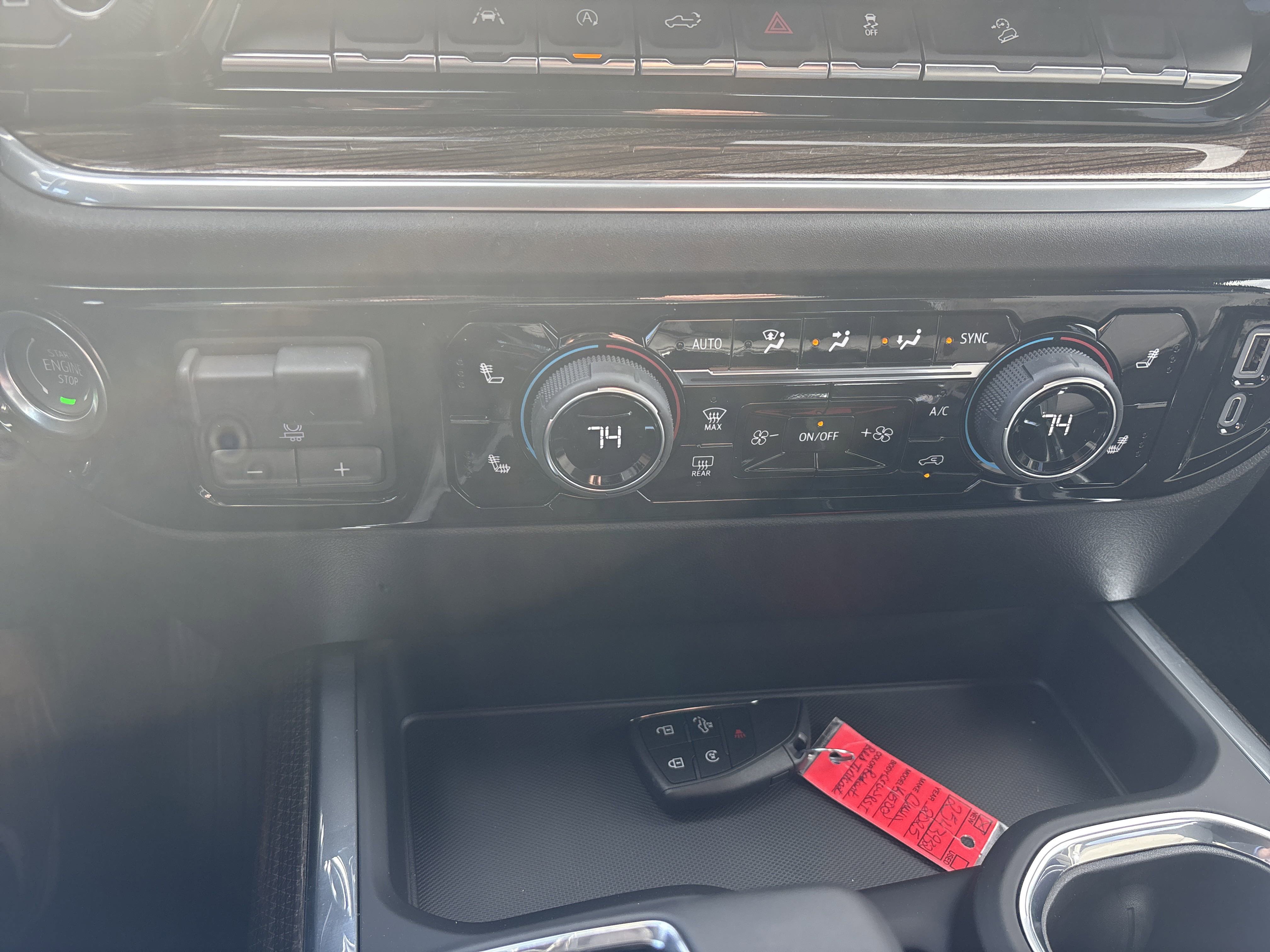 2025 Chevrolet Silverado 1500 RST photo 7