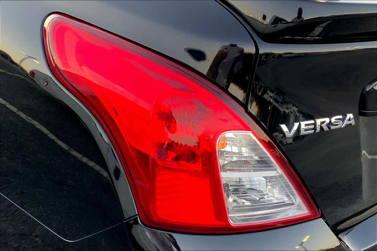 2018 Nissan Versa 1.6 S photo 23