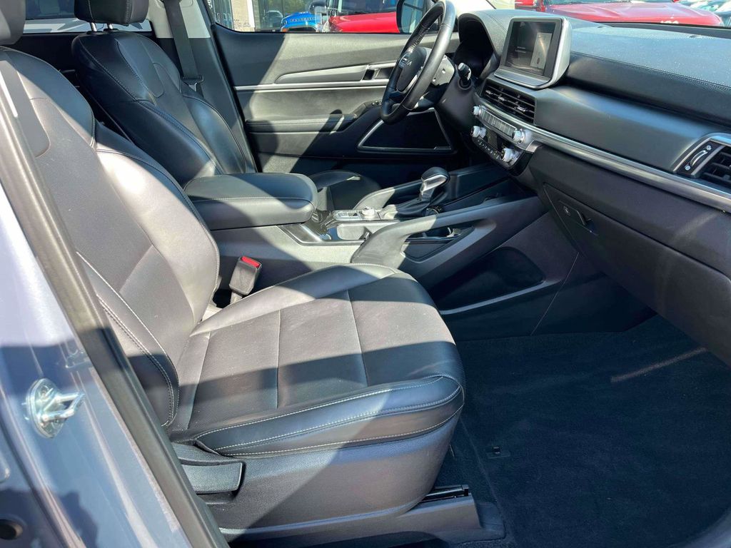 2022 Kia Telluride LX photo 12