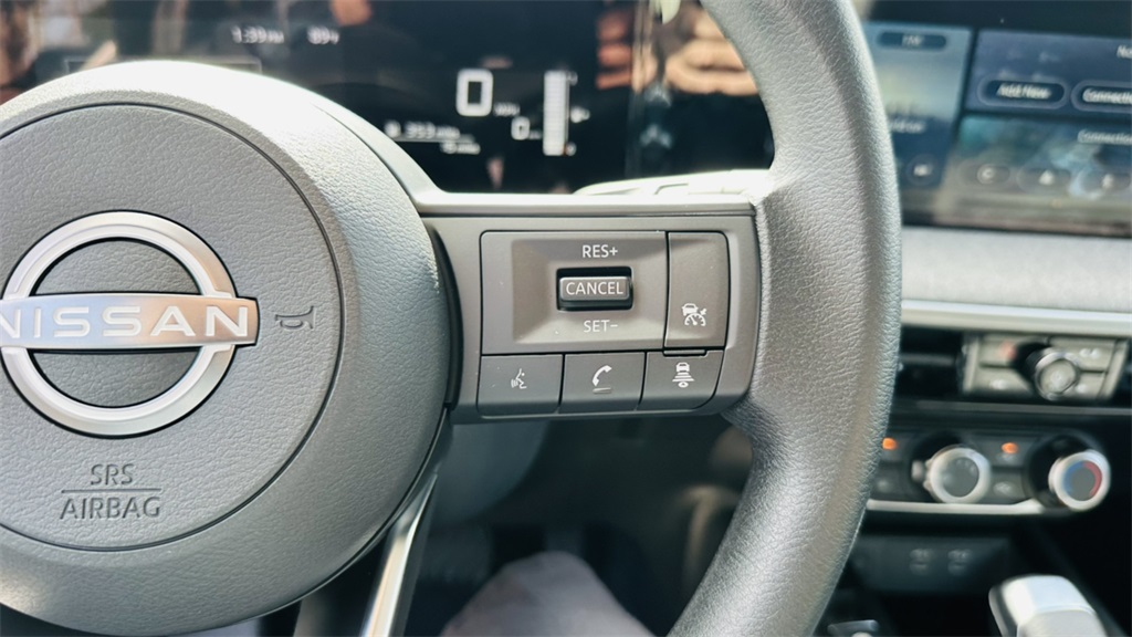 2026 Nissan Kicks SV photo 14