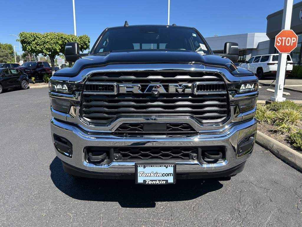 2025 Ram 2500 Tradesman photo 3