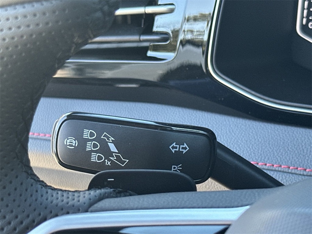 2025 Volkswagen Jetta GLI 2.0T Autobahn photo 24