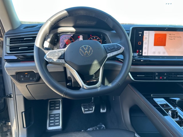 2025 Volkswagen Atlas Peak Edition photo 16
