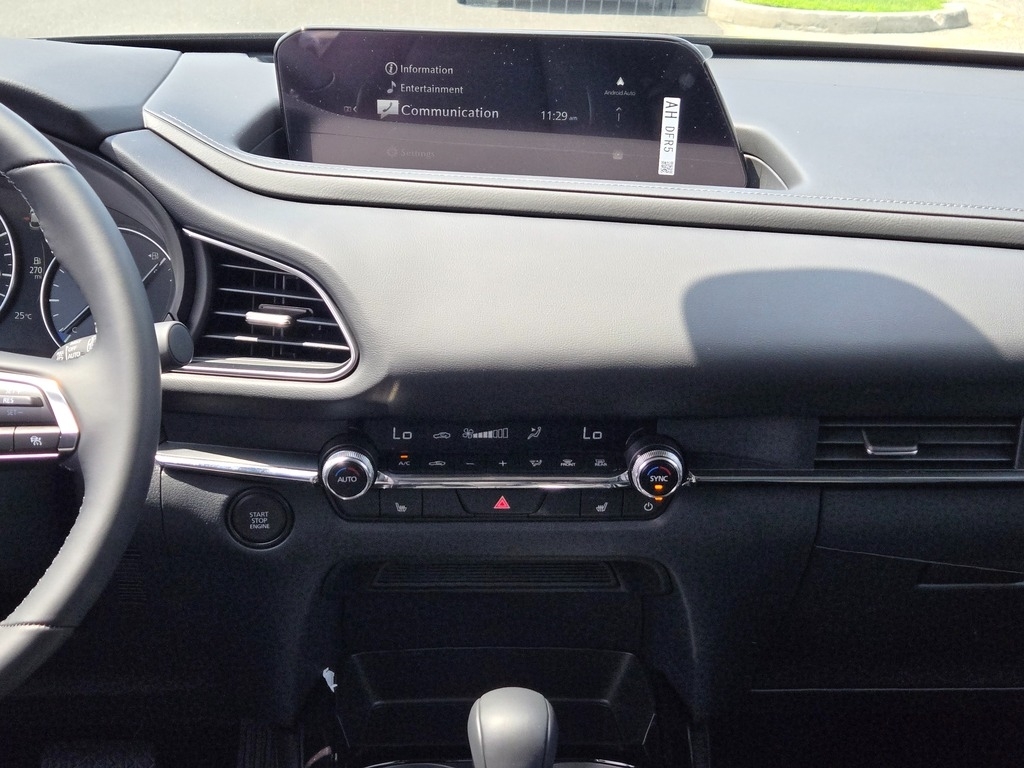 2025 Mazda CX-30 2.5 S Preferred photo 3