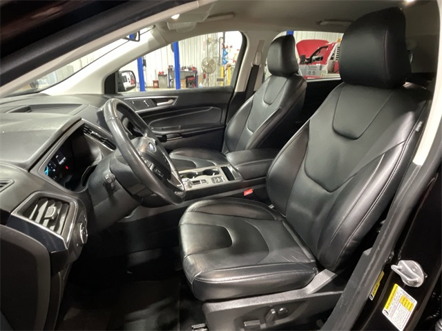 2022 Ford Edge Sport Titanium photo 17