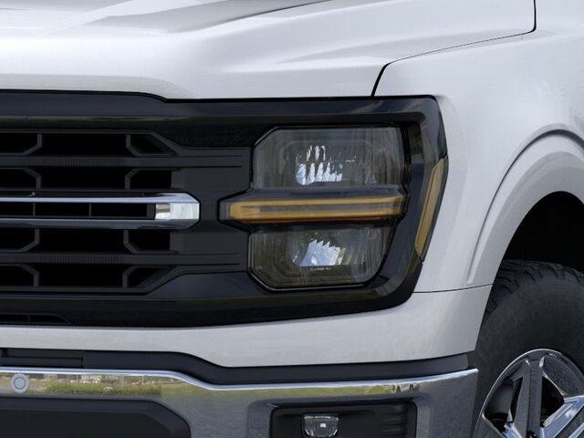 2025 Ford F-150 XLT photo 17