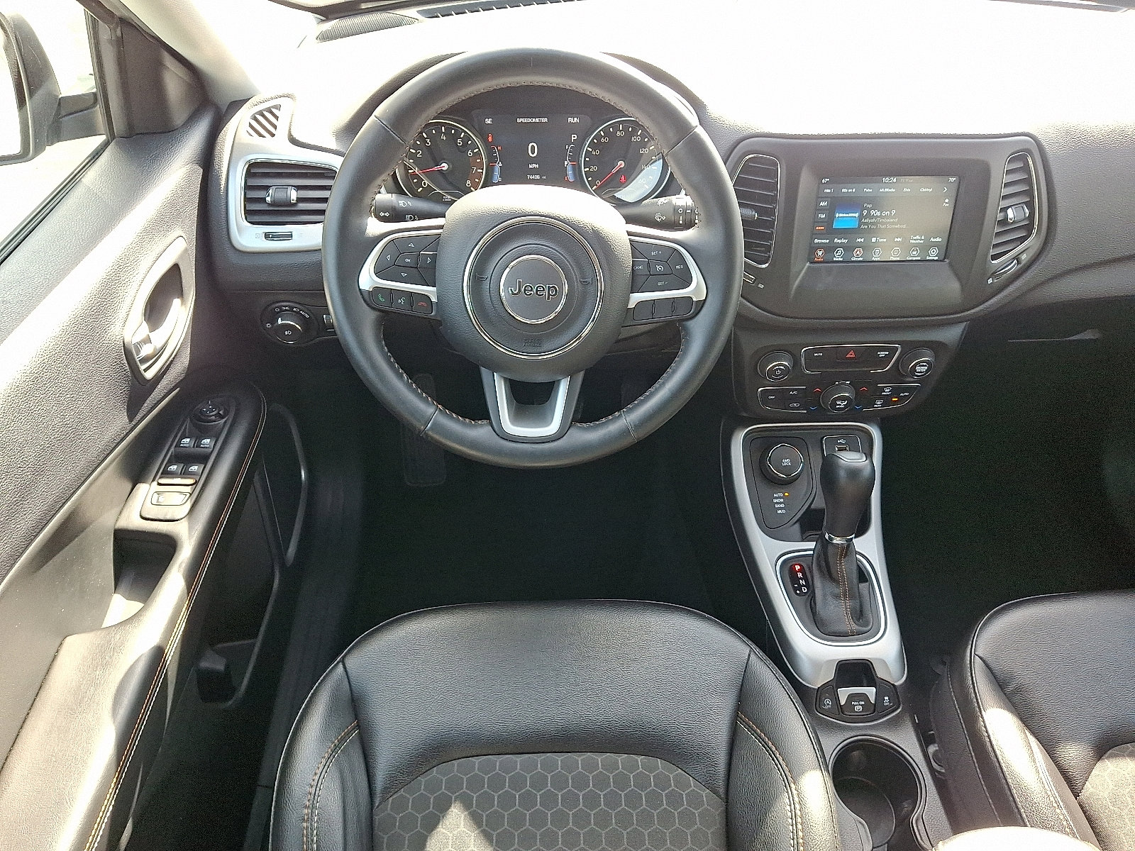 2018 Jeep Compass Latitude photo 10