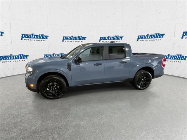 2025 Ford Maverick XLT photo 2