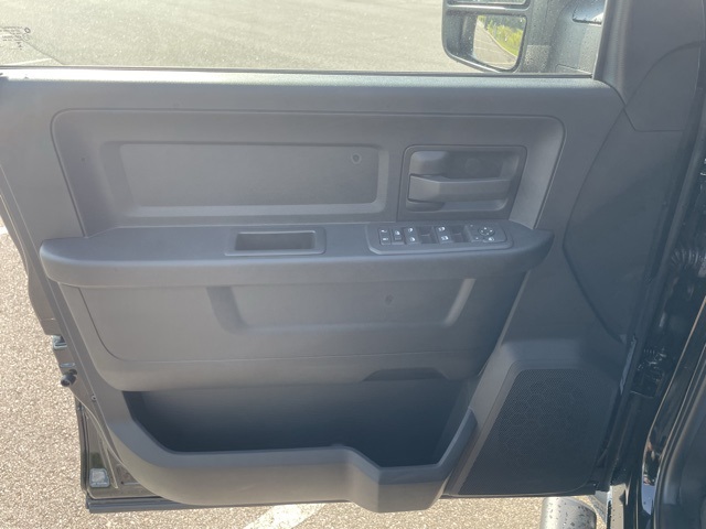 2026 Ram 3500 Tradesman photo 12