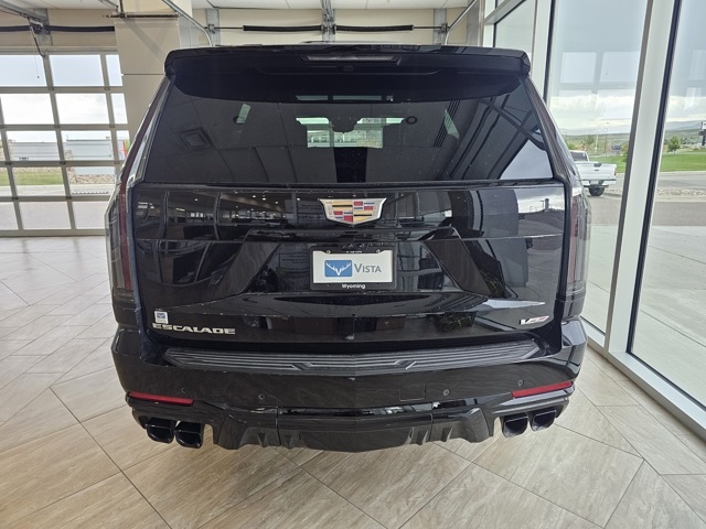 2025 Cadillac Escalade V-Series photo 3