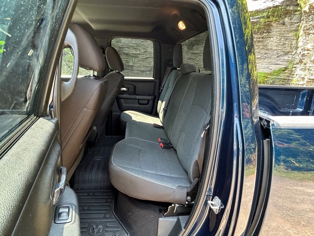2022 Ram 1500 Classic Warlock photo 17
