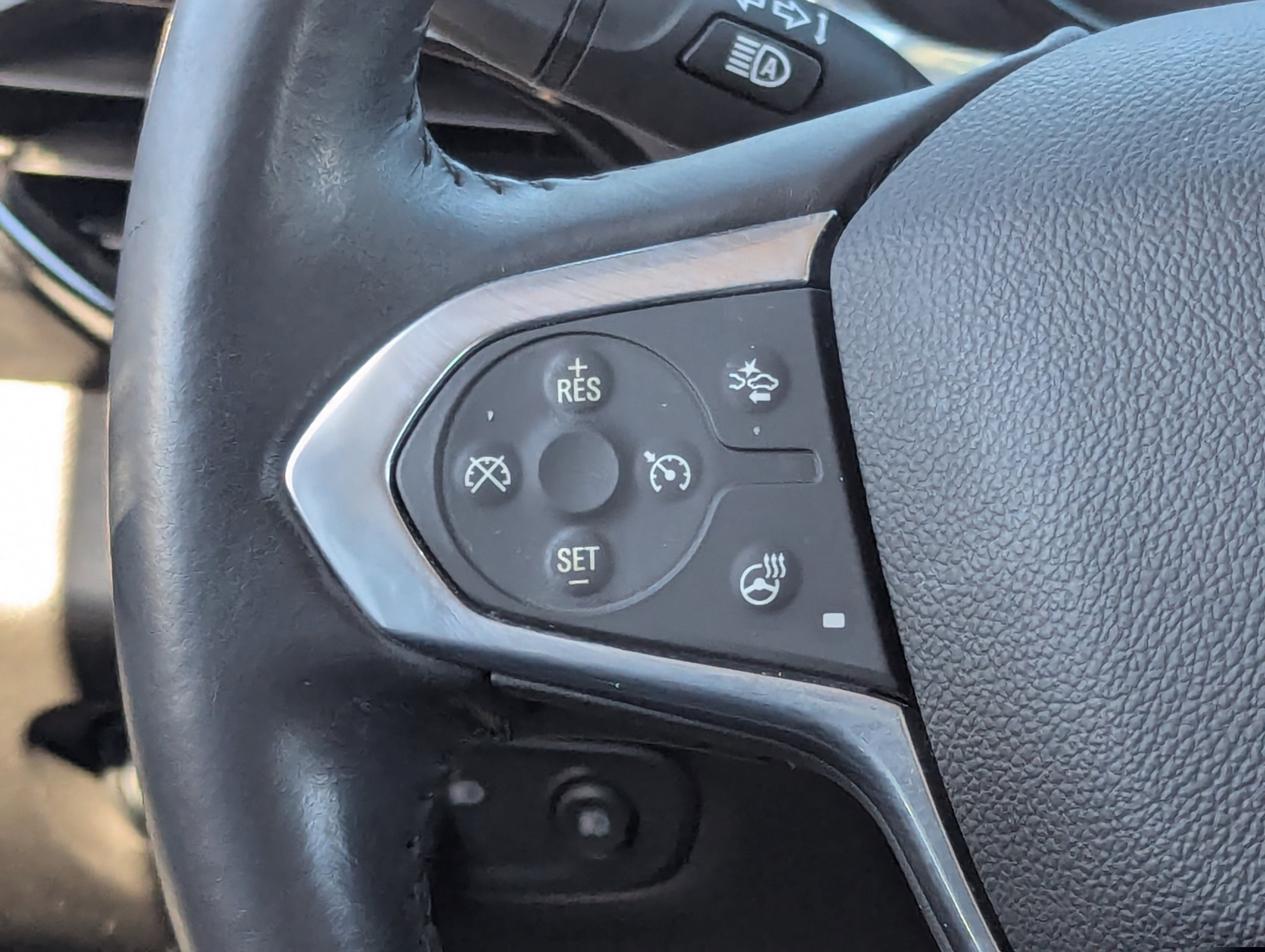 2021 Chevrolet Traverse High Country photo 2