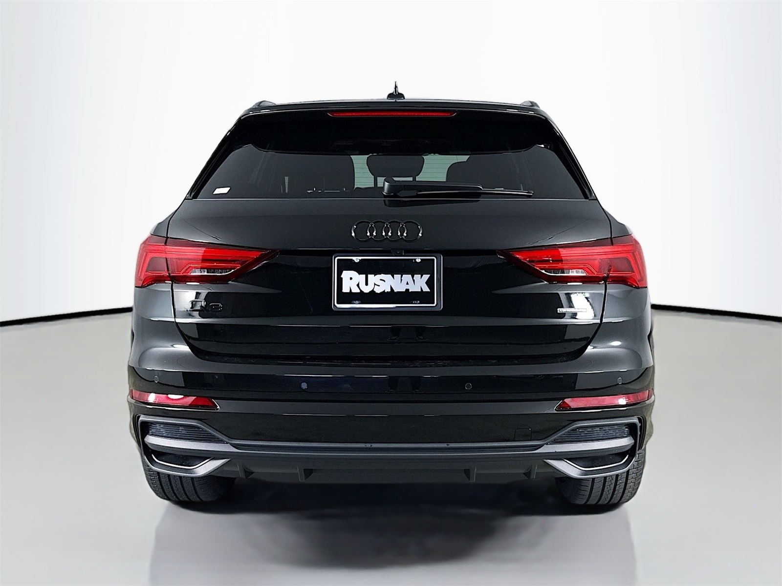 2025 Audi Q3 S line Premium photo 6
