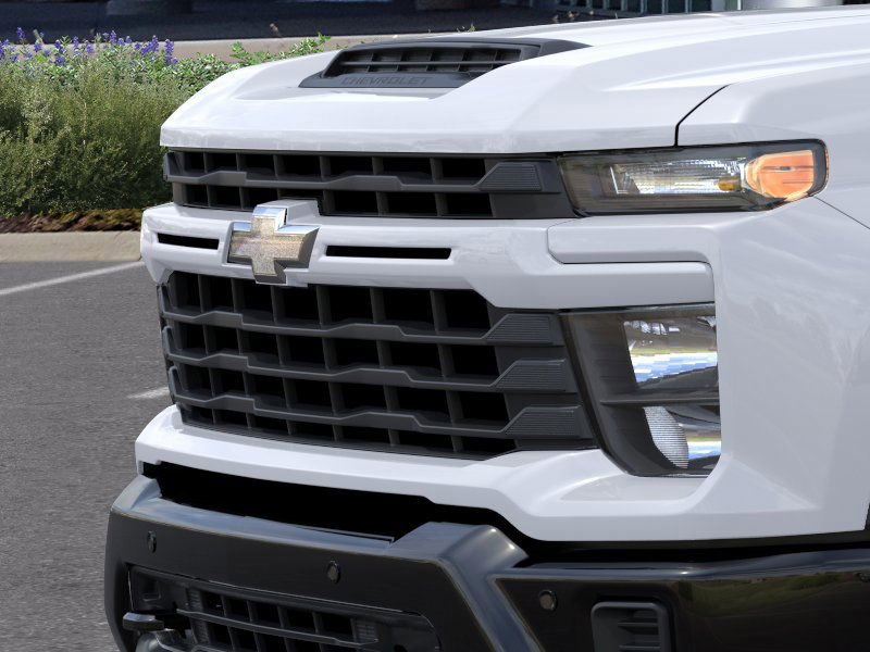 2026 Chevrolet Silverado Custom photo 12