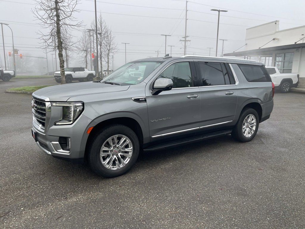 2023 GMC Yukon XL SLT's photo