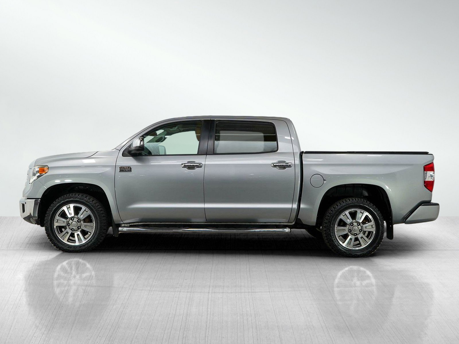 Used 2017 Toyota Tundra Platinum with VIN 5TFAY5F18HX593362 for sale in Bloomington, Minnesota