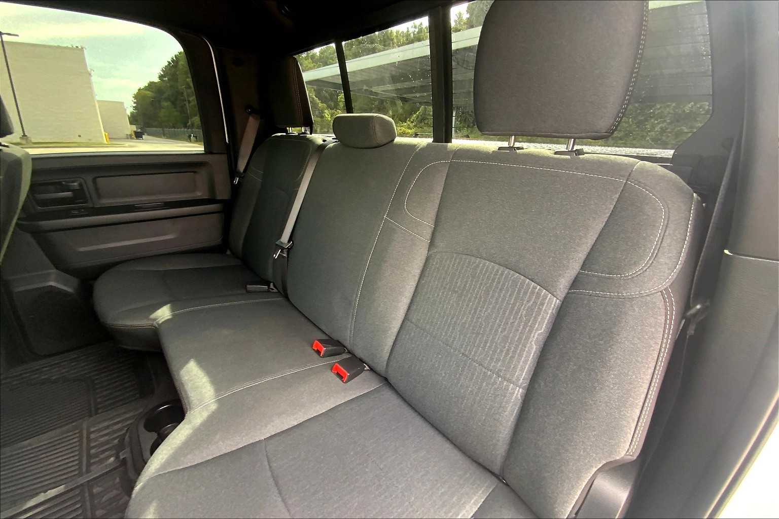 2021 Ram 2500 Tradesman photo 16