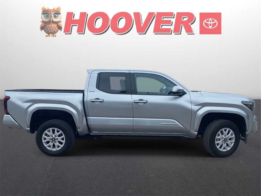 2024 Toyota Tacoma SR5 photo 2