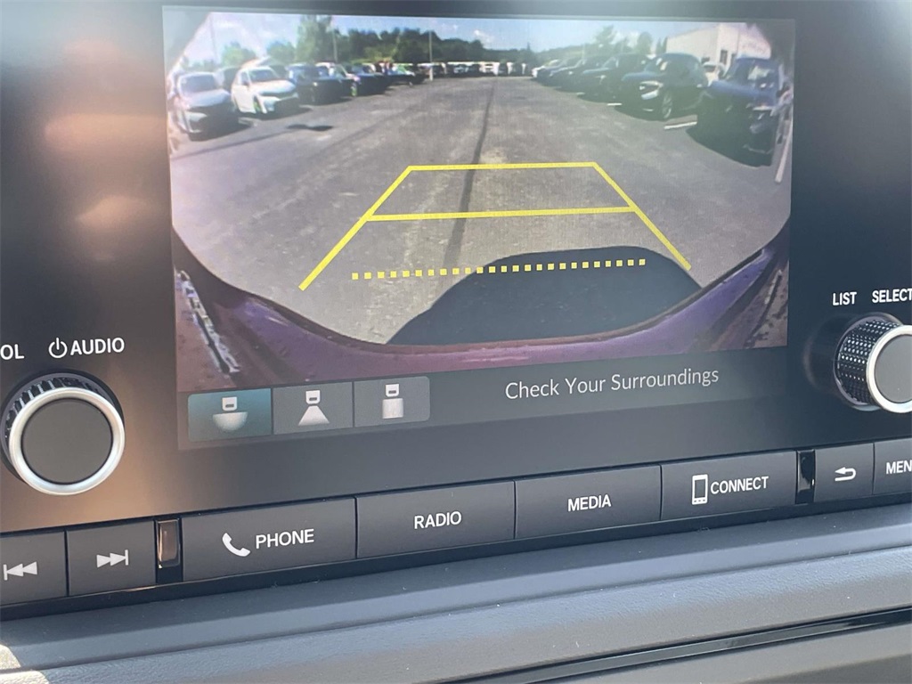 2025 Honda Accord LX photo 18