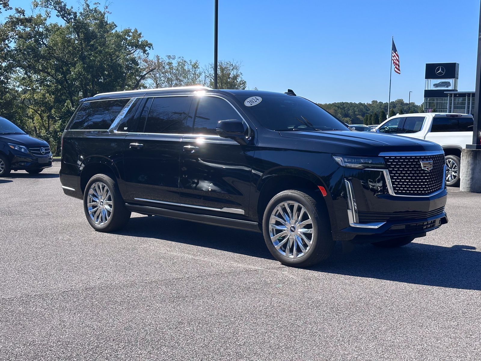 2024 Cadillac Escalade ESV Premium Luxury's photo