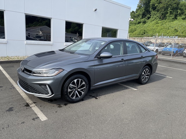 2025 Volkswagen Jetta 1.5T S photo 2