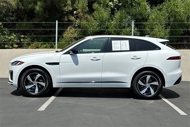 2024 Jaguar F-PACE P250 R-Dynamic S photo 2