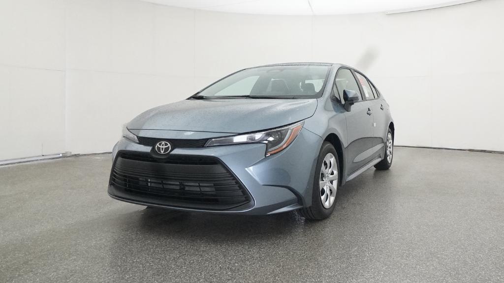 2025 Toyota Corolla LE photo 2