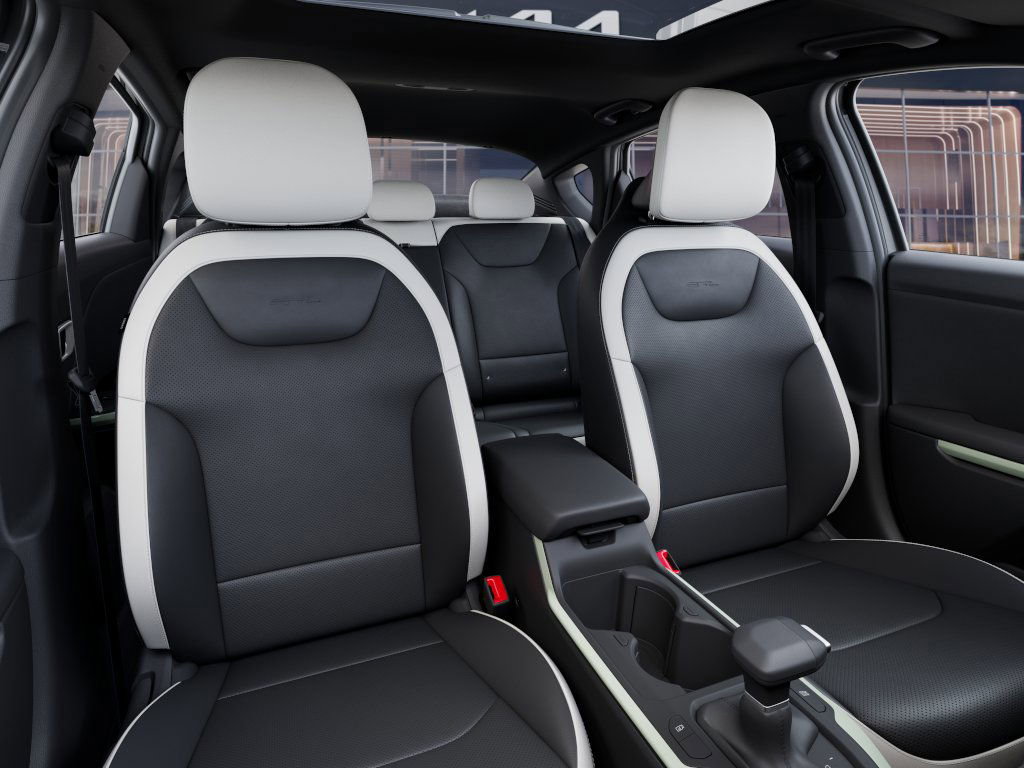 2025 Kia K4 GT-Line Turbo photo 10