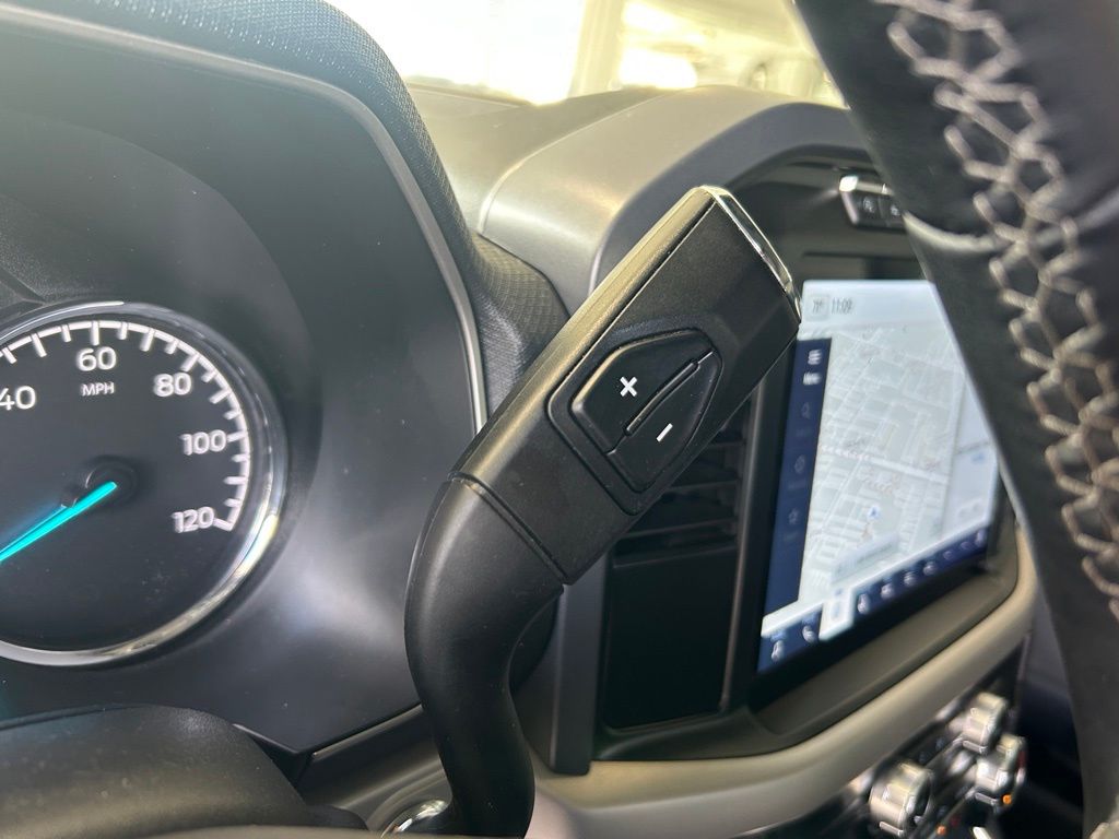2023 Ford F-150 XLT photo 11