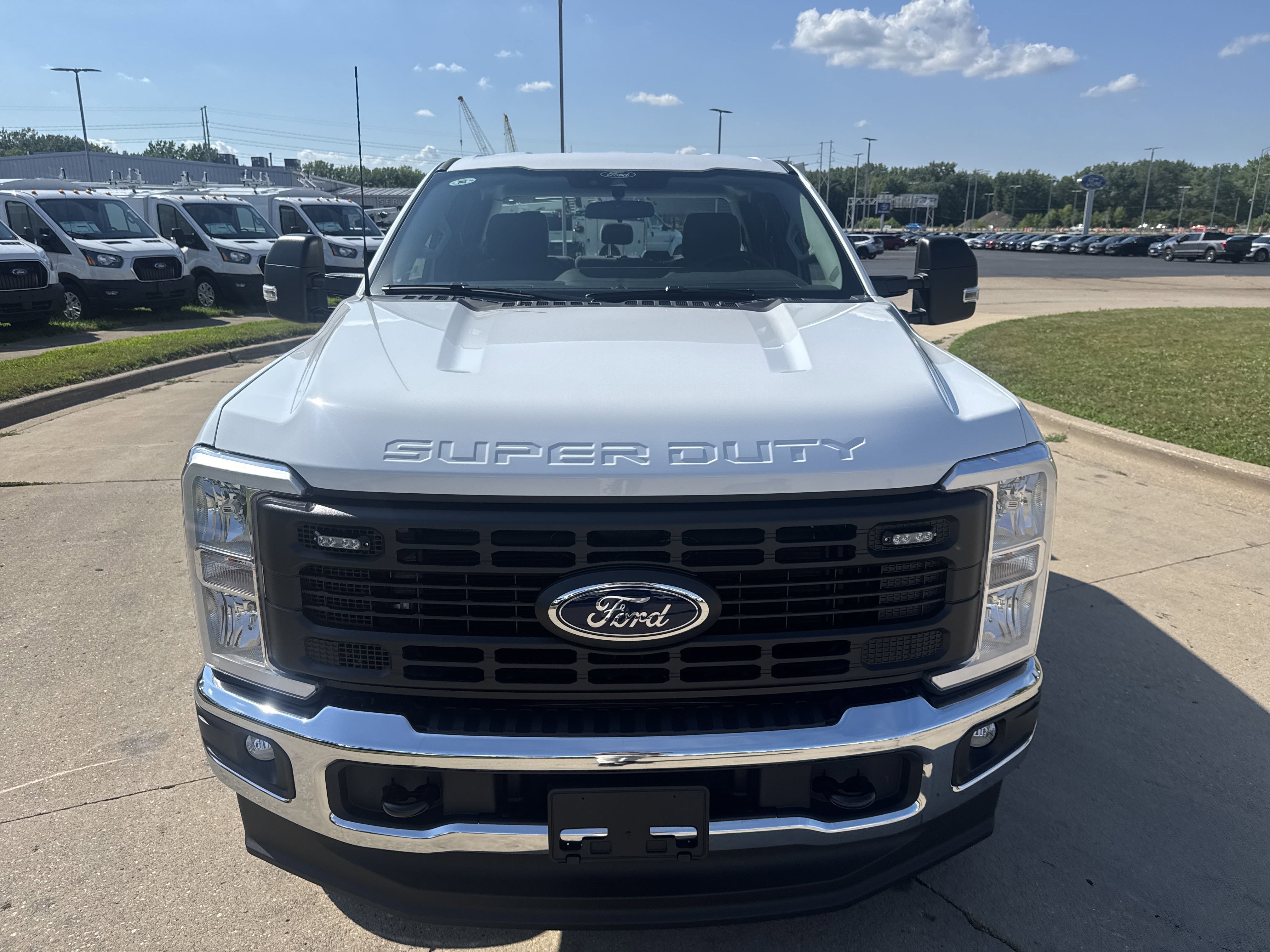 2025 Ford F-350 XL photo 5