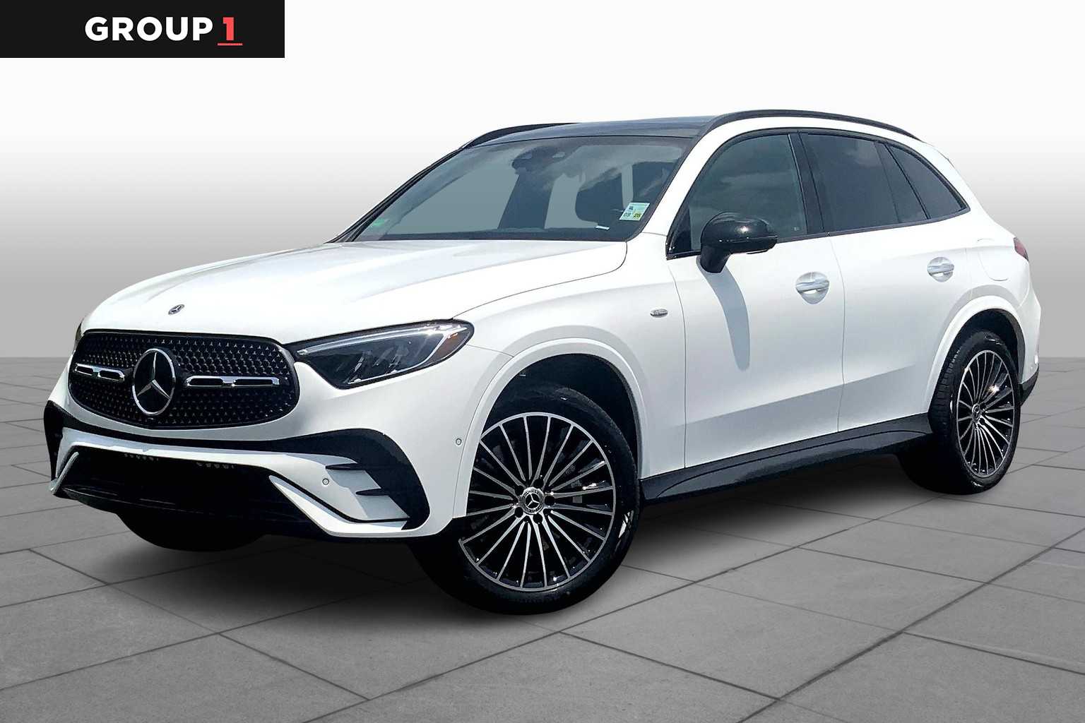 2025 Mercedes-Benz GLC Base's photo