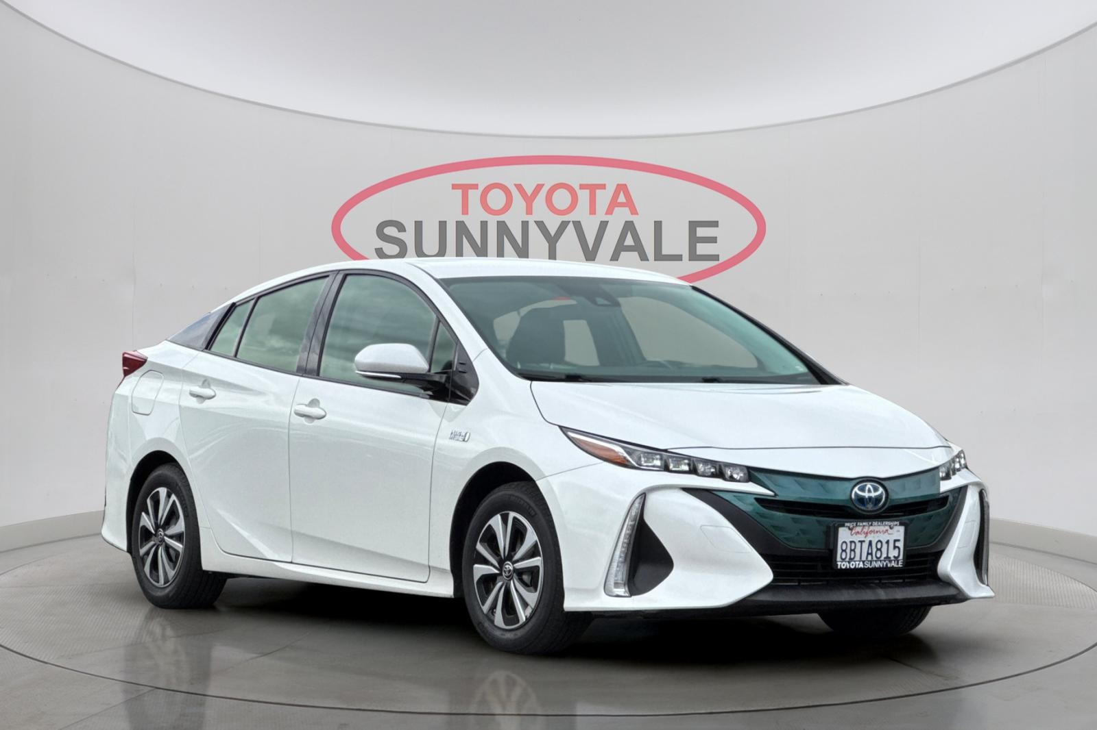 2017 Toyota Prius Prime Plus photo 9