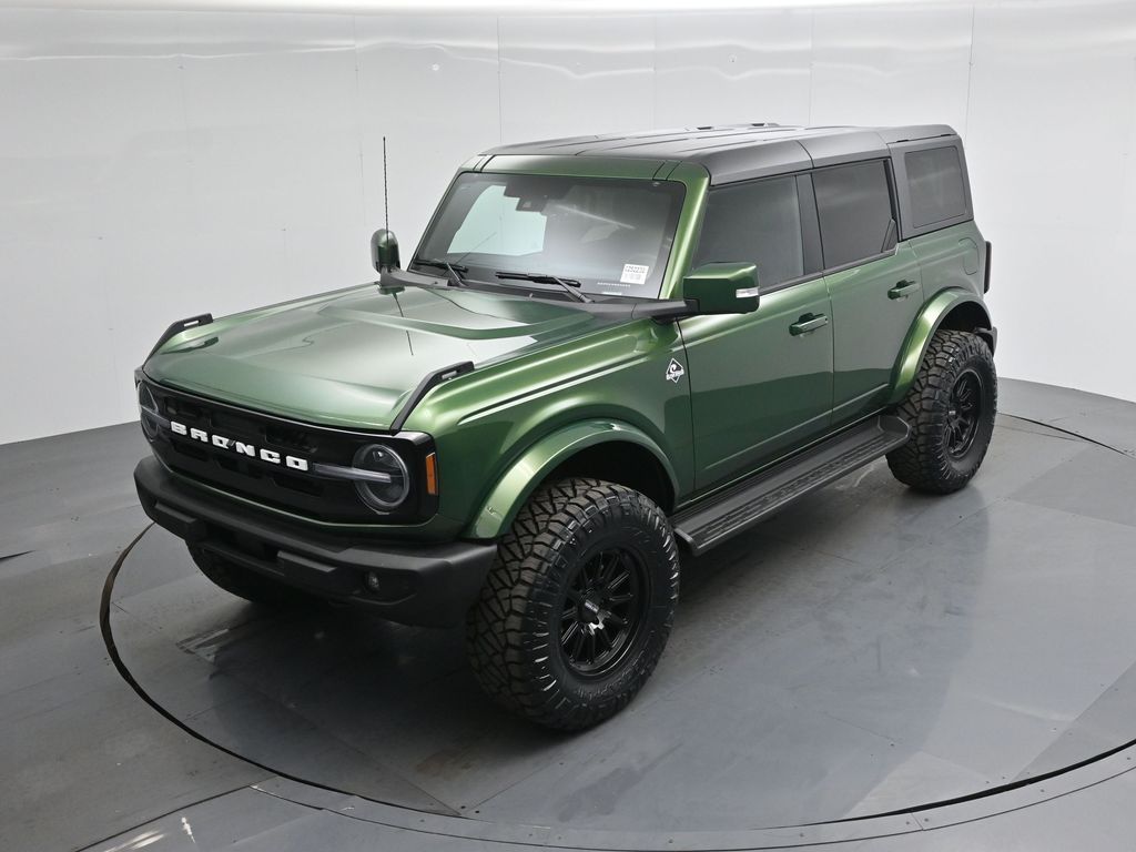 2025 Ford Bronco Outer Banks photo 34