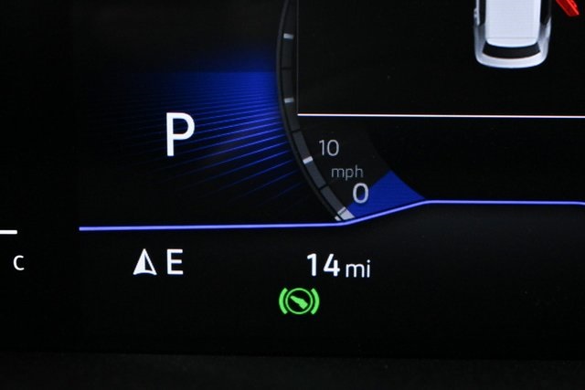 2025 Volkswagen Taos SE photo 2