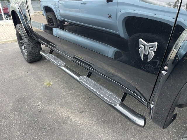 2025 Chevrolet Silverado 1500 RST photo 8
