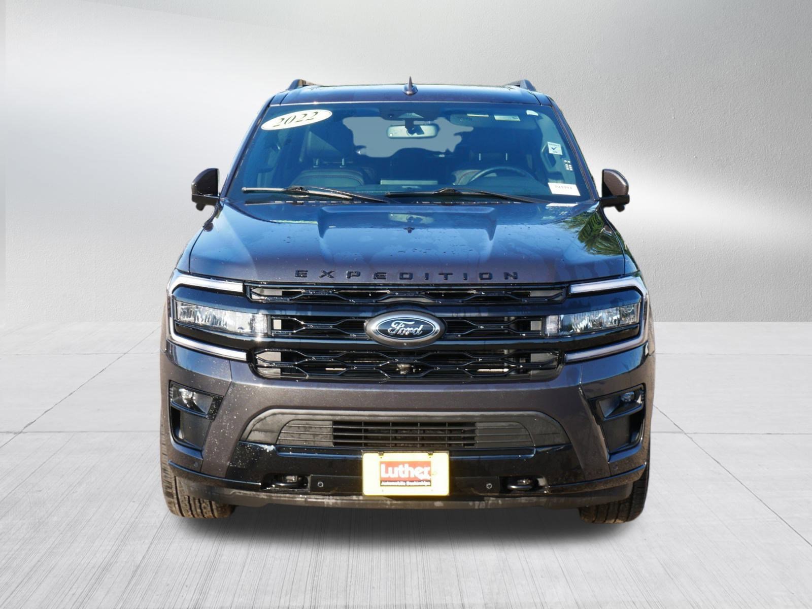 Used 2022 Ford Expedition Limited with VIN 1FMJK2AT2NEA60516 for sale in Coon Rapids, Minnesota