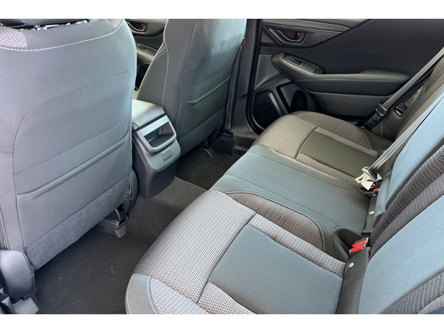 2025 Subaru Outback Base photo 9