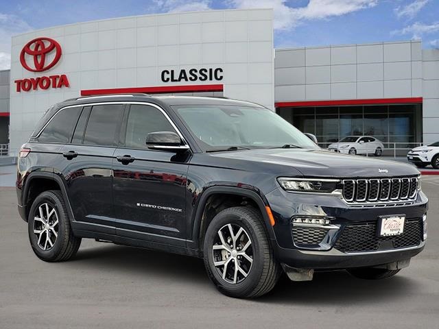 2023 Jeep Grand Cherokee Limited's photo