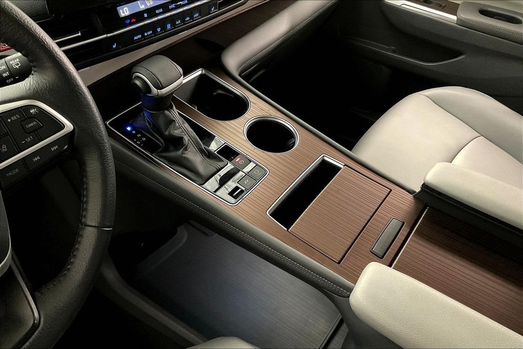 2021 Toyota Sienna XLE photo 15