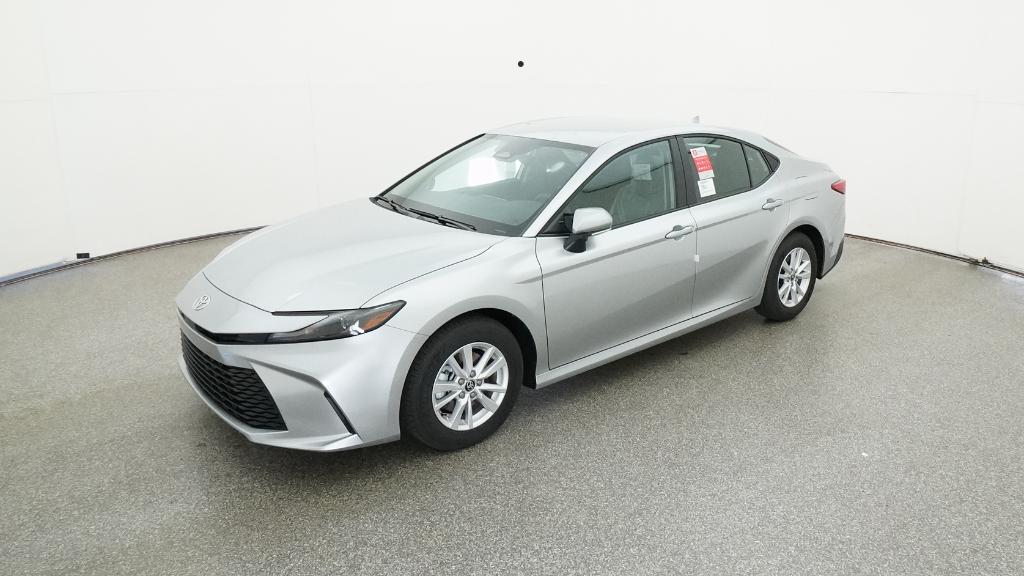 2026 Toyota Camry LE's photo