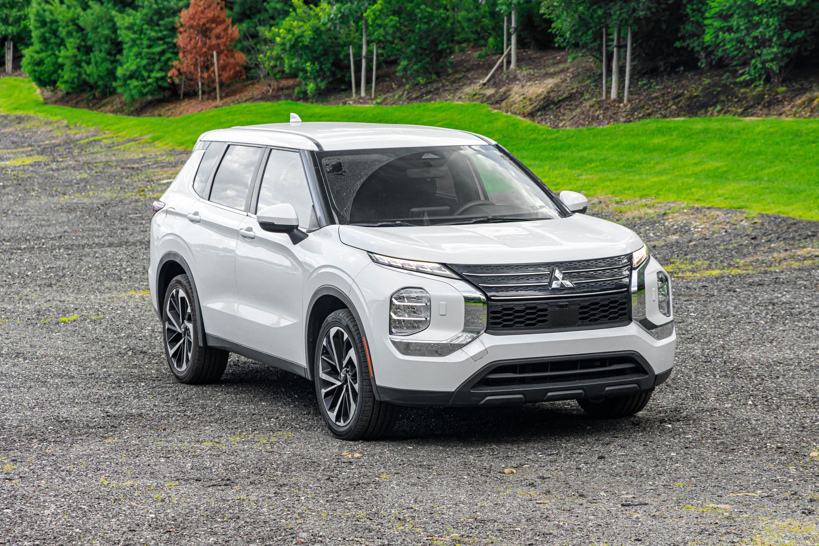2022 Mitsubishi Outlander ES photo 12