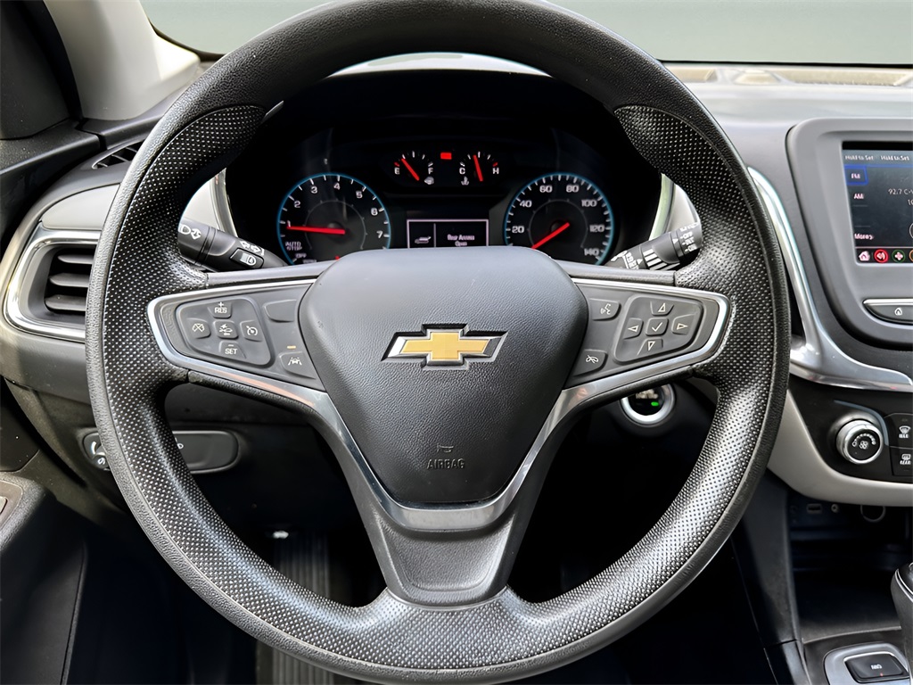2020 Chevrolet Equinox LS photo 4