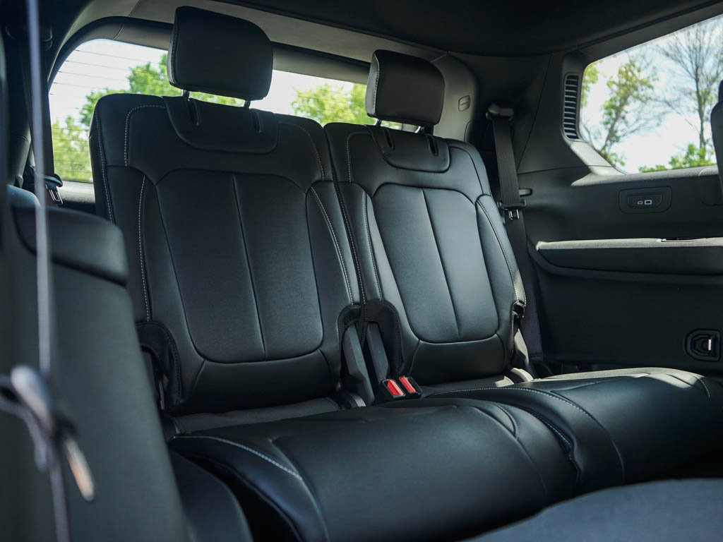2025 Jeep Grand Cherokee Limited photo 12