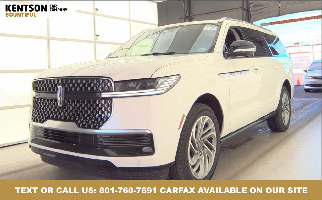 2025 Lincoln Navigator Reserve L's photo
