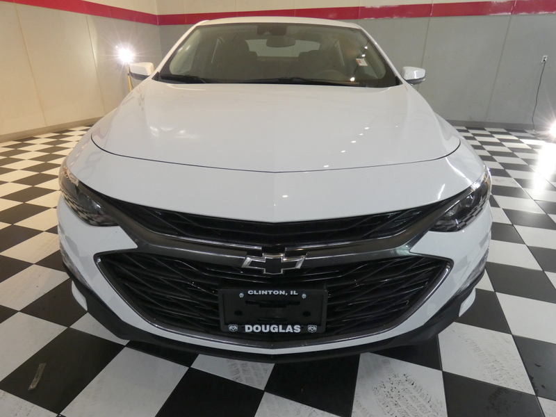 Used 2024 Chevrolet Malibu 1LT with VIN 1G1ZD5ST9RF206761 for sale in Clinton, IL