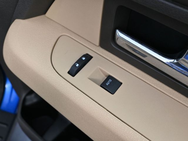 2013 Ford F-150 XLT photo 32