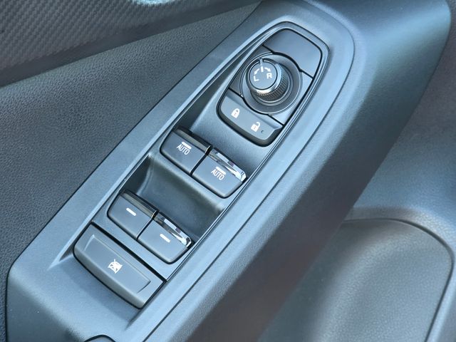 2025 Subaru Crosstrek Premium photo 18