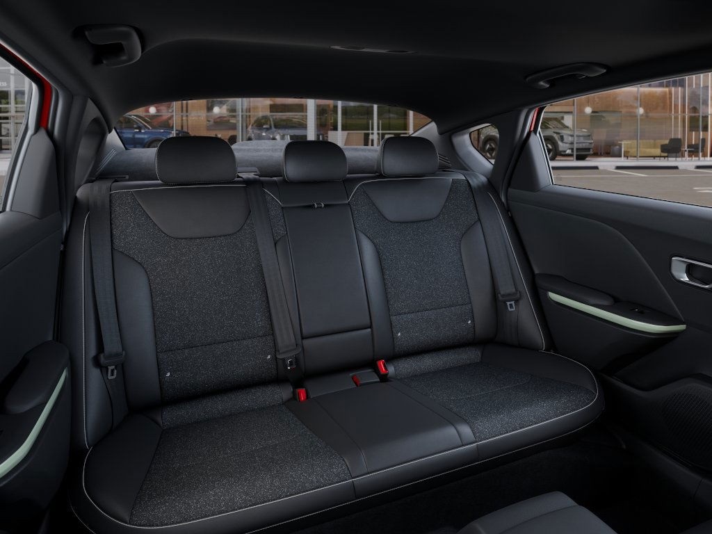 2025 Kia K4 GT-Line photo 14